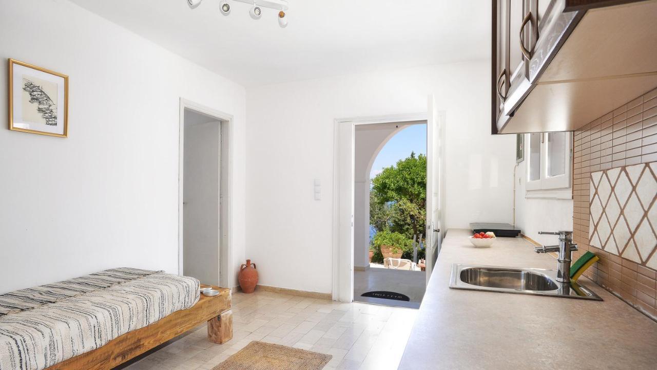 גאיוס New! Paxoswhite Sea View Apartments & Studios! מראה חיצוני תמונה
