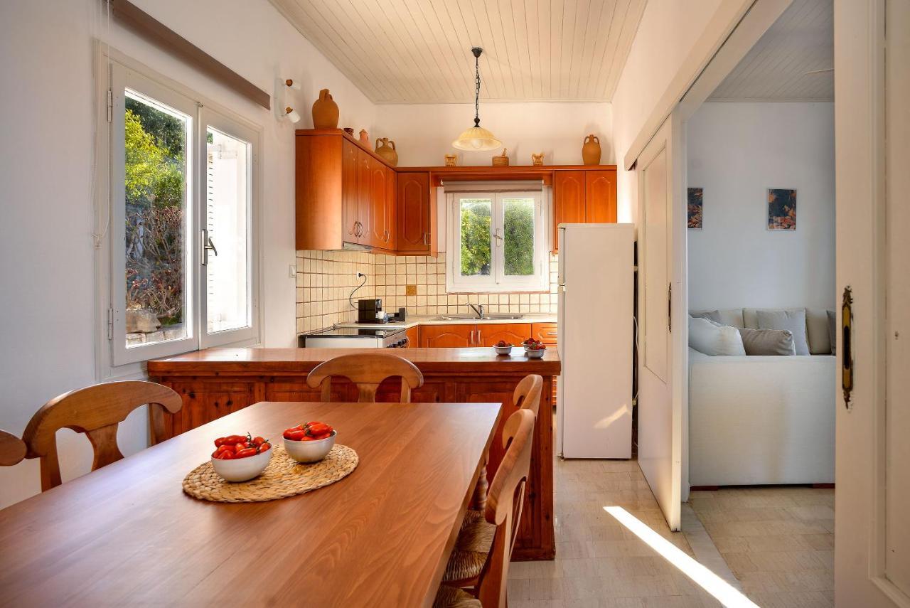 גאיוס New! Paxoswhite Sea View Apartments & Studios! מראה חיצוני תמונה